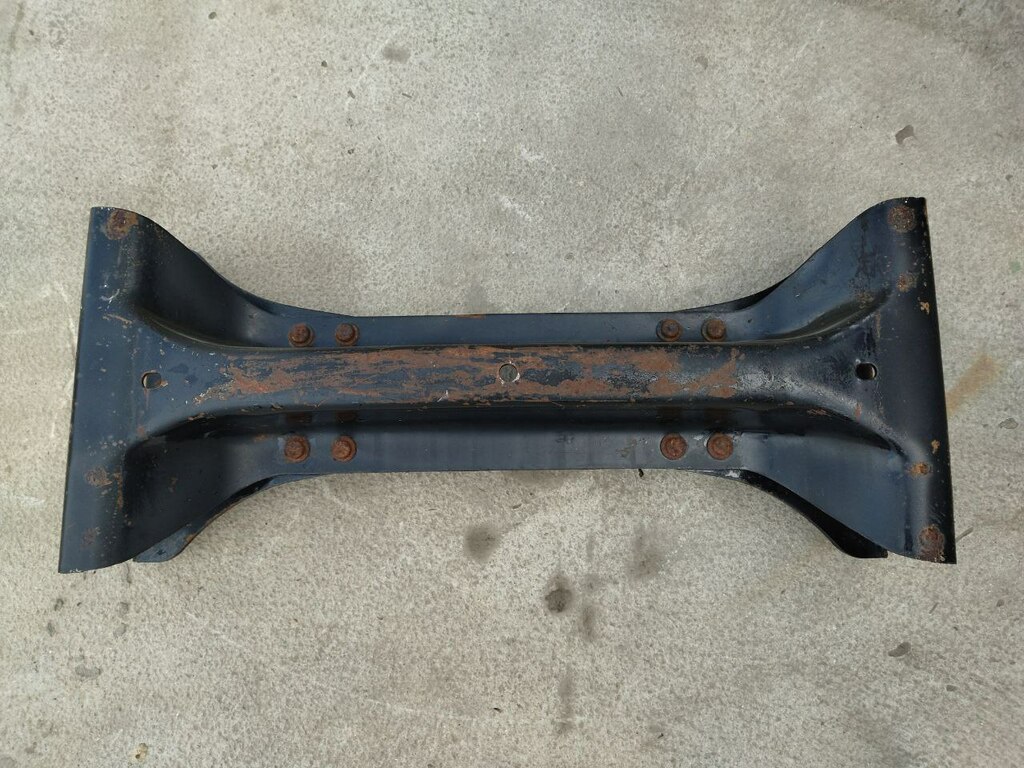 траверса рамы б/у